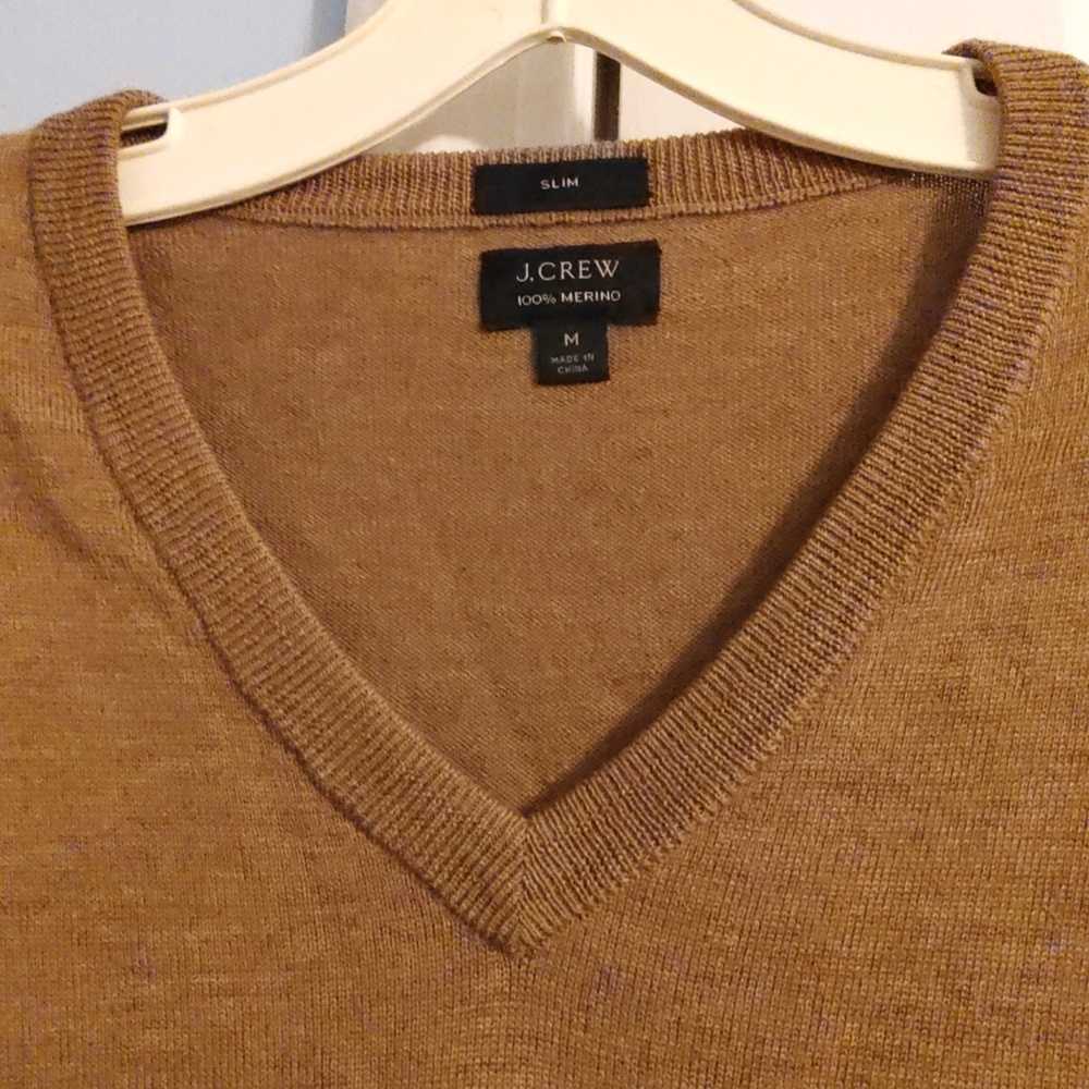 J. CREW💥Nwot💥Caramel V-Neck Sweater - Picture 4 of 6